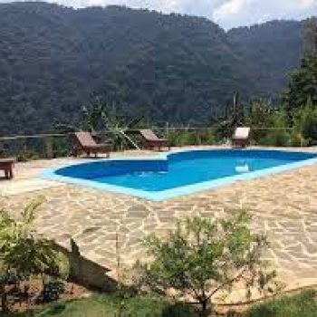 Trackers Safari Lodge Ruhiji