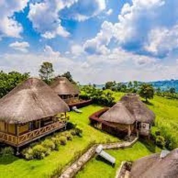 crater safari lodge