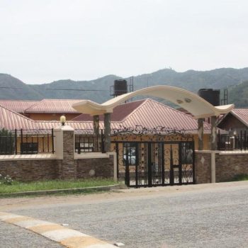 sandton-hotel-kasese5